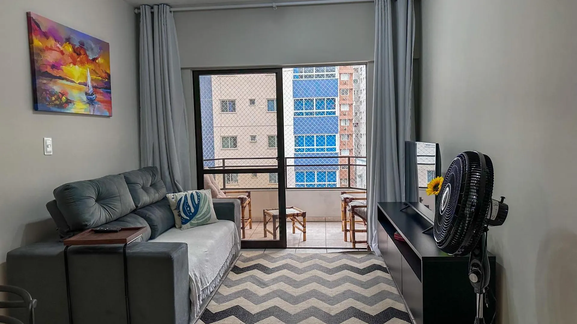 Confortavel Apartamento No Centro Em Balneario Camboriu Sc