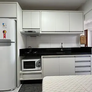 Apartamento Par001 - Apto Amplo à 30m Do Mar, 3 Quartos Sendo 1 Suíte, Telas De Proteção, Ar Condicionado, 3 Banheiros, Garagem E Internet, Balneário Camboriú